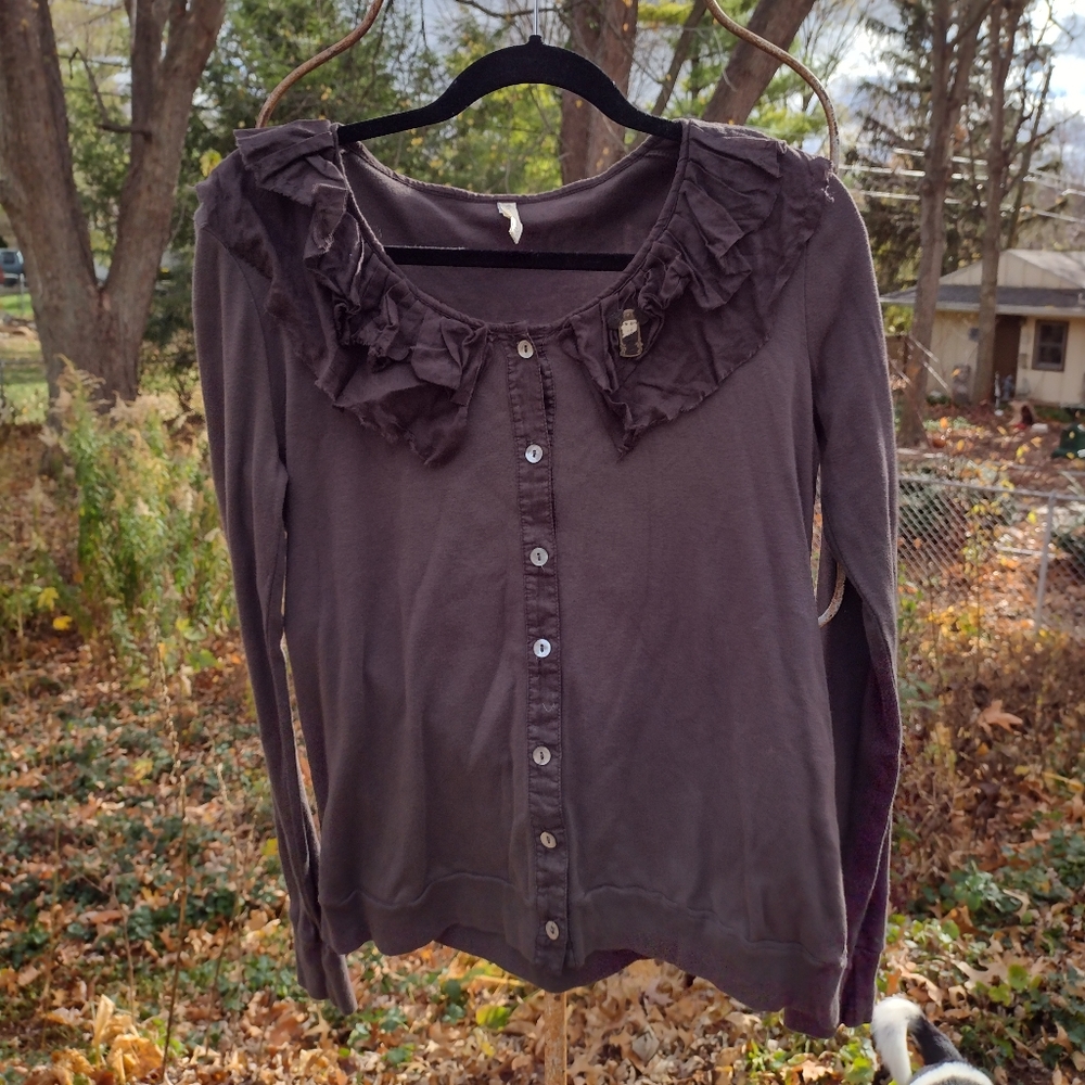 Basic Threads long sleeve tee shirt with ruffle collar and art pin